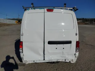 2021 Nissan NV200 SV z VIN 3N6CM0KN4MK698487, wystawiony jako Copart lot #56077505 z przebiegiem 56 598 mil mil oraz Szkody całkowita. Historia ofert i sprzedaży dostępna na DreamBid. Obrazek 6.