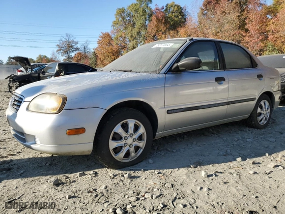 2002 Suzuki Esteem GL with VIN JS2GB41S925400912, listed as a Copart auction lot 78277004 with 79,104 mi miles and Clean Title. Bid and sale history available at carsss.com. Image 1.