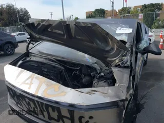 2024 Tesla Cybertruck z VIN 7G2CEHED9RA050686, wystawiony jako IAAI lot #41399354 z przebiegiem Nie podano mil oraz . Historia ofert i sprzedaży dostępna na DreamBid. Obrazek 6.