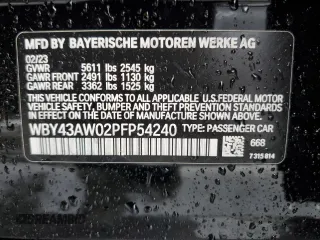 2023 BMW i4 eDrive35 z VIN WBY43AW02PFP54240, wystawiony jako Copart lot #44254985 z przebiegiem 16 545 mil mil oraz Szkoda całkowita • Salvage title. Historia ofert i sprzedaży dostępna na DreamBid. Obrazek 12.