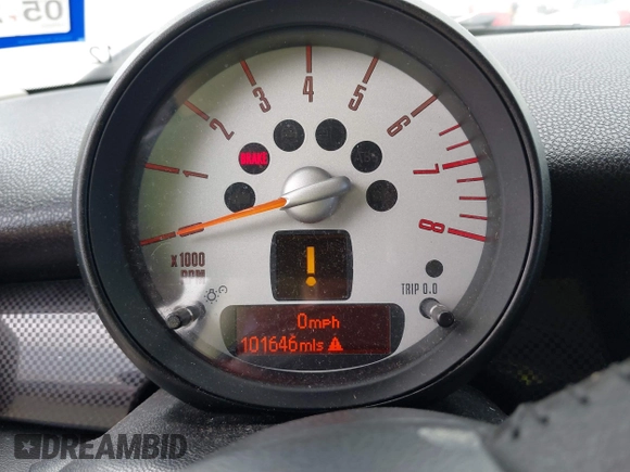 2013 MINI Hardtop S with VIN WMWSV3C5XDT476311, listed as a IAAI auction lot 42278808 with 101,646 mi miles and . Bid and sale history available at DreamBid. Image 7.