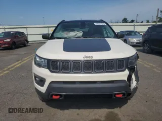 2019 Jeep Compass Trailhawk with VIN 3C4NJDDB5KT647778, listed as a Copart auction lot 62032515 with 51,505 mi miles and Salvage title. Bid and sale history available at DreamBid. Image 5.