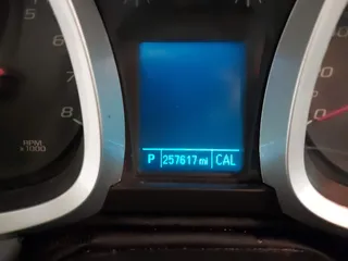 2015 Chevrolet Equinox LTZ with VIN 1GNALDEK1FZ106353, listed as a IAAI auction lot 41665296 with 257,617 mi miles. Bid and sale history available at carsss.com. Image 7.