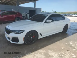 2021 BMW 5 Series 530i z VIN WBA53BH05MWX12503, wystawiony jako Copart lot #56310865 z przebiegiem 29 509 mil mil oraz Szkoda całkowita • Salvage title. Historia ofert i sprzedaży dostępna na DreamBid. Obrazek 1.