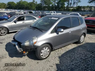 2008 Honda Fit z VIN JHMGD38468S042585, wystawiony jako Copart lot #52883525 z przebiegiem 145 796 mil mil oraz Szkoda całkowita • Salvage title. Historia ofert i sprzedaży dostępna na DreamBid. Obrazek 1.