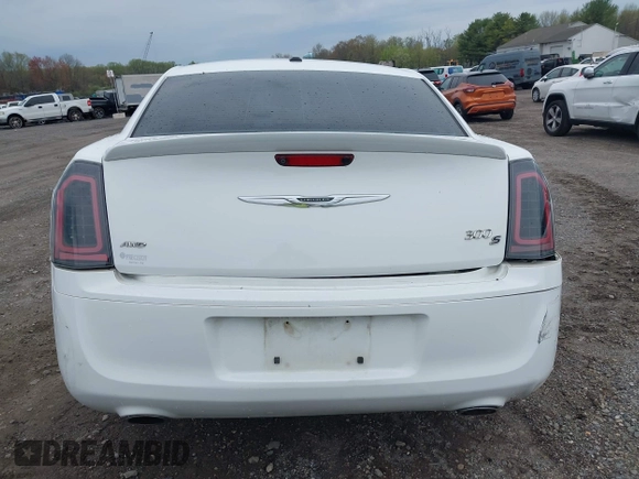 2013 Chrysler 300 S z VIN 2C3CCAGT5DH733211, wystawiony jako IAAI lot #42029043 z przebiegiem 144 414 mil mil oraz . Historia ofert i sprzedaży dostępna na DreamBid. Obrazek 16.