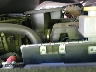 2020 Ram 1500 Big Horn z VIN 1C6RRFFG0LN403768, wystawiony jako IAAI lot #41948895 z przebiegiem 85 039 mil mil oraz . Historia ofert i sprzedaży dostępna na DreamBid. Obrazek 19.