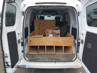2019 Nissan NV200 Compact Cargo S with VIN 3N6CM0KN9KK706662, listed as a IAAI auction lot 41684979 with 58,988 mi miles. Bid and sale history available at carsss.com. Image 8.