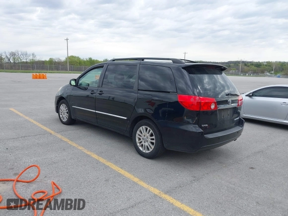 2008 Toyota Sienna XLE with VIN 5TDZK22C18S161342, listed as a IAAI auction lot 42027277 with 198,489 mi miles. Bid and sale history available at carsss.com. Image 3.