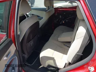 2016 Hyundai Santa Fe z VIN 5XYZT3LB3GG348215, wystawiony jako IAAI lot #41917143 z przebiegiem 121 873 mil mil oraz . Historia ofert i sprzedaży dostępna na DreamBid. Obrazek 8.