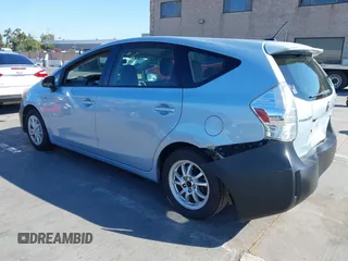 2013 Toyota Prius Two with VIN JTDZN3EU2D3273418, listed as a IAAI auction lot 40209238 with 138,606 mi miles and . Bid and sale history available at carsss.com. Image 3.