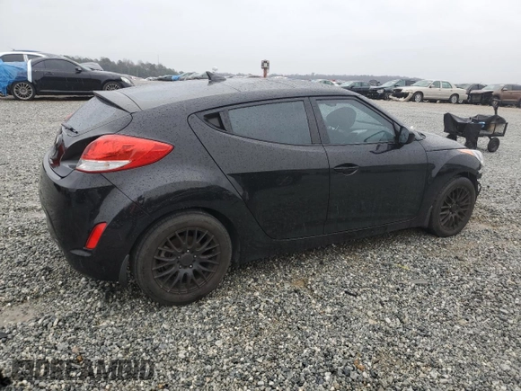 2017 Hyundai Veloster Value Edition with VIN KMHTC6AD4HU322097, listed as a Copart auction lot 47847235 with 64,675 mi miles and Salvage Title. Bid and sale history available at carsss.com. Image 3.