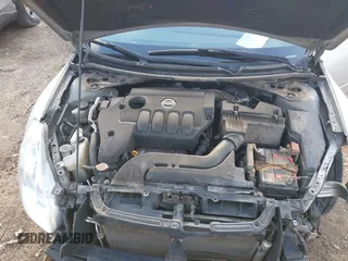 2011 Nissan Altima S with VIN 1N4AL2AP8BN488922, listed as a IAAI auction lot 42037880 with 253,998 mi miles and . Bid and sale history available at carsss.com. Image 10.