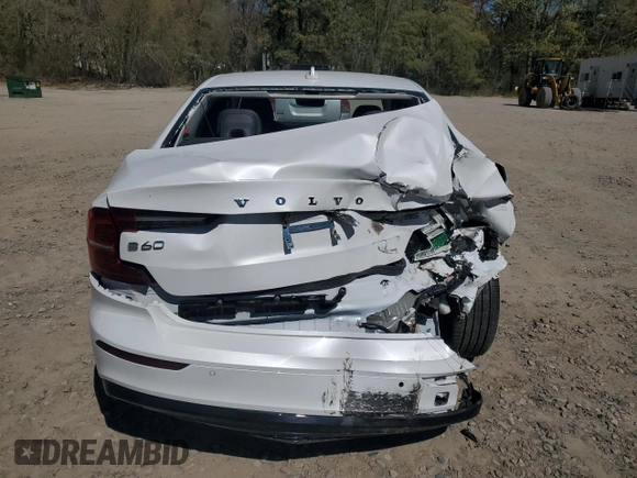2024 Volvo S60 Plus Dark Theme z VIN 7JRL12FL4RG300900, wystawiony jako Copart lot #54564055 z przebiegiem Nie podano mil oraz Czysty tytuł • Clean title. Historia ofert i sprzedaży dostępna na DreamBid. Obrazek 6.