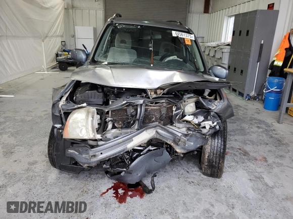 2005 Suzuki XL-7 LX with VIN JS3TY92V754100312, listed as a Copart auction lot 44561375 with 208,532 mi miles and Salvage Title. Bid and sale history available at carsss.com. Image 5.