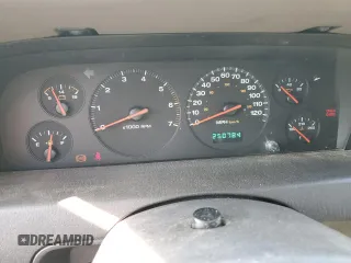 2001 Jeep Grand Cherokee Laredo z VIN 1J4GW48S91C578800, wystawiony jako Copart lot #87934695 z przebiegiem 250 784 mil mil oraz Szkoda całkowita • Salvage title. Historia ofert i sprzedaży dostępna na DreamBid. Obrazek 9.