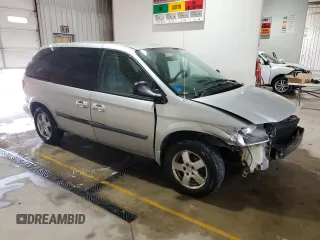2005 Dodge Caravan SXT with VIN 1D4GP45RX5B165500, listed as a Copart auction lot 59680105 with 119,096 mi miles and Salvage title. Bid and sale history available at DreamBid. Image 4.
