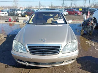 2003 Mercedes-Benz S-Class 4.3L with VIN WDBNG70J73A381880, listed as a IAAI auction lot 41547318 with 136,606 mi miles. Bid and sale history available at carsss.com. Image 12.