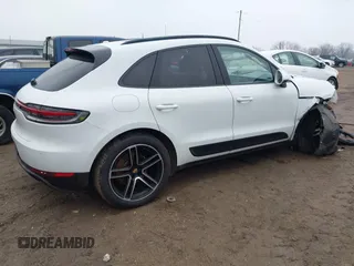 2020 Porsche Macan with VIN WP1AA2A55LLB08364, listed as a IAAI auction lot 41530527 with 91,238 mi miles and . Bid and sale history available at DreamBid. Image 4.