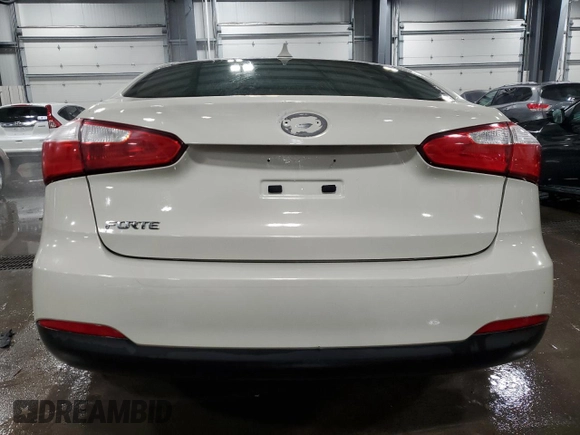 2014 Kia Forte LX with VIN KNAFK4A60E5153516, listed as a Copart auction lot 88521645 with 0 mi miles and Non Repairable. Bid and sale history available at carsss.com. Image 6.