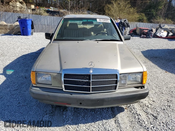 1990 Mercedes-Benz 190 z VIN WDBDA29D9LF688953, wystawiony jako Copart lot #46158085 z przebiegiem 158 923 mil mil oraz Nie do naprawy • Non repairable. Historia ofert i sprzedaży dostępna na DreamBid. Obrazek 5.