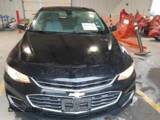2016 Chevrolet Malibu LS z VIN 1G1ZB5ST6GF211340, wystawiony jako IAAI lot #42116361 z przebiegiem 96 753 mil mil oraz . Historia ofert i sprzedaży dostępna na DreamBid. Obrazek 6.