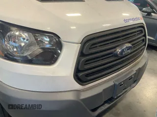 2018 Ford Transit z VIN 1FTBW2CG5JKB49814, wystawiony jako IAAI lot #42792323 z przebiegiem 222 044 mil mil oraz . Historia ofert i sprzedaży dostępna na DreamBid. Obrazek 20.