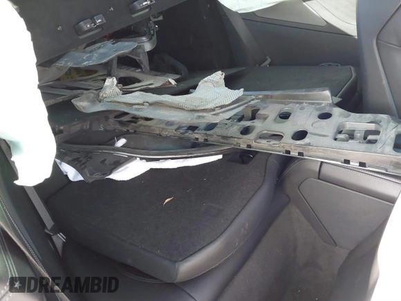 2020 BMW M8 z VIN WBSAE0C01LCD54612, wystawiony jako IAAI lot #41022043 z przebiegiem Nie podano mil oraz . Historia ofert i sprzedaży dostępna na DreamBid. Obrazek 8.