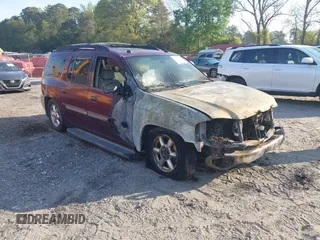 2005 GMC Envoy SLE z VIN 1GKES16S256169346, wystawiony jako IAAI lot #42070773 z przebiegiem Nie podano mil oraz . Historia ofert i sprzedaży dostępna na DreamBid. Obrazek 1.