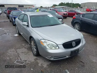 2006 Buick Lucerne CXS with VIN 1G4HE57Y86U180676, listed as a IAAI auction lot 40883061 with 344,596 mi miles. Bid and sale history available at carsss.com. Image 1.