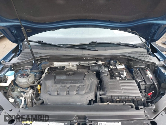 2019 Volkswagen Tiguan SE with VIN 3VV2B7AX4KM017280, listed as a IAAI auction lot 41786487 with 119,949 mi miles and . Bid and sale history available at DreamBid. Image 10.