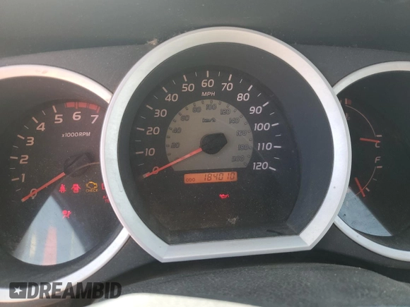 2008 Toyota Tacoma z VIN 5TELU42N38Z470021, wystawiony jako Copart lot #52046435 z przebiegiem 184 010 mil mil oraz Szkoda całkowita • Salvage title. Historia ofert i sprzedaży dostępna na DreamBid. Obrazek 9.