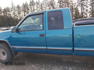 1997 Chevrolet Silverado 1500 with VIN 2GCEK19R2V1262153, listed as a IAAI auction lot 41752380 with 151,375 mi miles and . Bid and sale history available at DreamBid. Image 14.