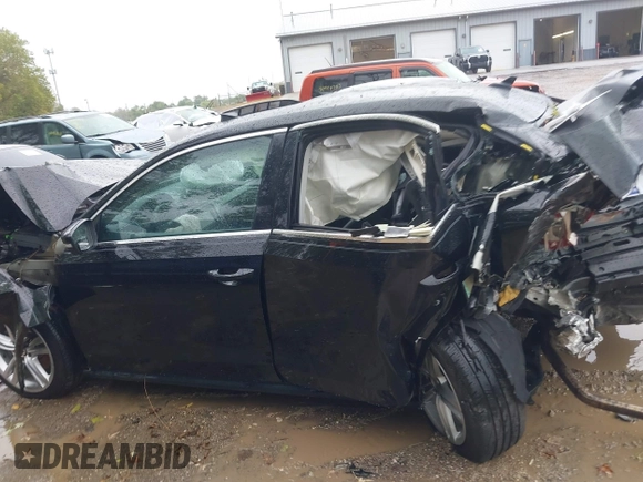 2015 Volkswagen Passat SE с VIN 1VWBV7A30FC066788, выставлен на аукционе IAAI как лот 40450455 с пробегом 84 245 миль миль и . История ставок и продаж доступна на DreamBid. Изображение 15.