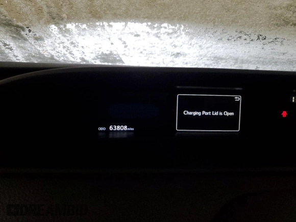 2018 Toyota Prius Plus with VIN JTDKARFP3J3076830, listed as a Copart auction lot 81571204 with 63,808 mi miles and Clean Title. Bid and sale history available at DreamBid. Image 9.