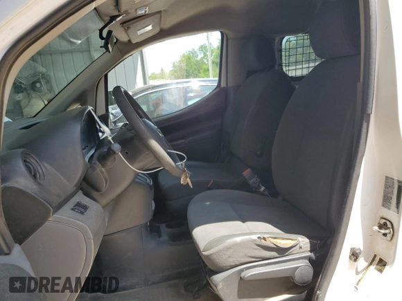 2017 Nissan NV200 S z VIN 3N6CM0KN9HK695848, wystawiony jako Copart lot #56316025 z przebiegiem 114 426 mil mil oraz Szkoda całkowita • Salvage title. Historia ofert i sprzedaży dostępna na DreamBid. Obrazek 7.