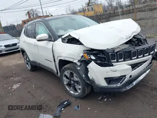 2020 Jeep Compass Limited z VIN 3C4NJDCB8LT209405, wystawiony jako IAAI lot #38675190 z przebiegiem 53 381 mil mil oraz . Historia ofert i sprzedaży dostępna na DreamBid. Obrazek 1.