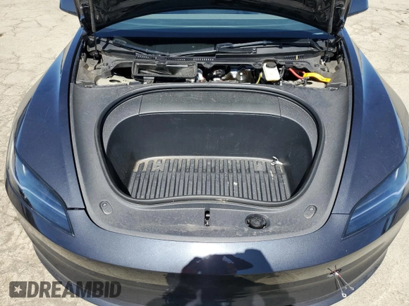 2024 Tesla Model 3 z VIN 5YJ3E1EA9RF820808, wystawiony jako Copart lot #51255605 z przebiegiem 12 216 mil mil oraz Szkody całkowita. Historia ofert i sprzedaży dostępna na DreamBid. Obrazek 13.