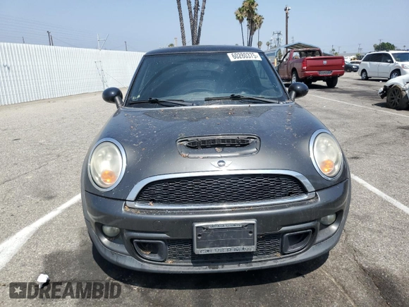 2011 MINI Hardtop S с VIN WMWSV3C54BTY12905, выставлен на аукционе Copart как лот 60280375 с пробегом 126 319 миль миль и Чистый • Clean title. История ставок и продаж доступна на DreamBid. Изображение 5.
