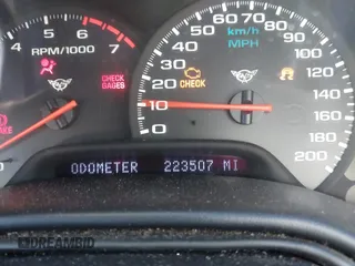 1998 Chevrolet Corvette with VIN 1G1YY22G2W5120758, listed as a IAAI auction lot 41829739 with 223,507 mi miles and . Bid and sale history available at DreamBid. Image 7.