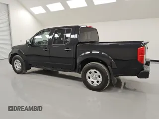 2020 Nissan Frontier S z VIN 1N6ED0EA5LN710351, wystawiony jako Copart lot #52932615 z przebiegiem 106 327 mil mil oraz Czysty tytuł • Clean title. Historia ofert i sprzedaży dostępna na DreamBid. Obrazek 2.