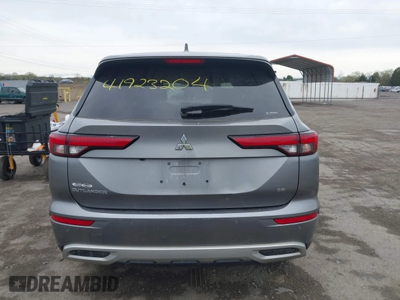 2022 Mitsubishi Outlander SE z VIN JA4J4UA83NZ023998, wystawiony jako IAAI lot #41923204 z przebiegiem 68 788 mil mil oraz . Historia ofert i sprzedaży dostępna na DreamBid. Obrazek 17.