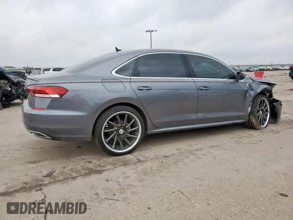 2020 Volkswagen Passat SE z VIN 1VWSA7A38LC010962, wystawiony jako Copart lot #57520325 z przebiegiem 76 566 mil mil oraz Czysty tytuł • Clean title. Historia ofert i sprzedaży dostępna na DreamBid. Obrazek 3.