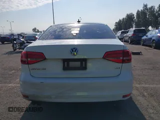 2015 Volkswagen Jetta SE with VIN 3VWD17AJ5FM258354, listed as a IAAI auction lot 42709041 with 191,338 mi miles and . Bid and sale history available at DreamBid. Image 16.