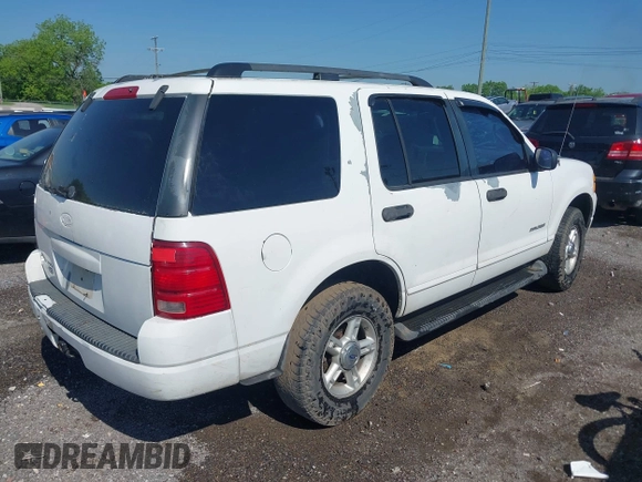 2004 Ford Explorer XLT with VIN 1FMZU73K54UB28990, listed as a IAAI auction lot 42107171 with 213,002 mi miles and . Bid and sale history available at DreamBid. Image 4.