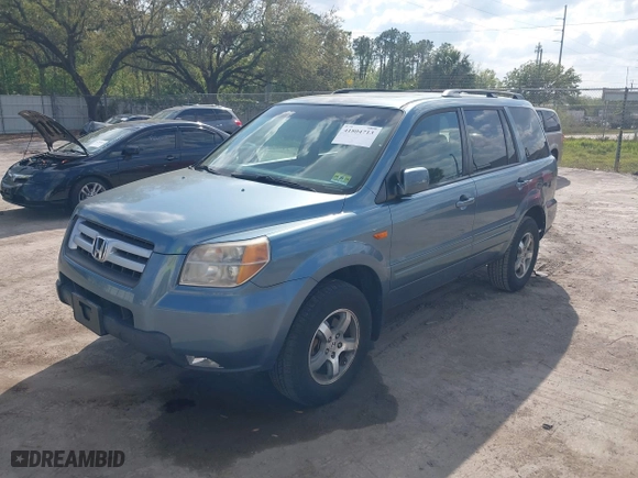 2008 Honda Pilot EX-L with VIN 5FNYF18728B021440, listed as a IAAI auction lot 41804713 with 135,786 mi miles. Bid and sale history available at carsss.com. Image 2.