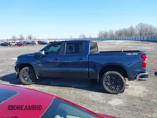 2019 Chevrolet Silverado 1500 LT with VIN 3GCUYDED8KG213810, listed as a IAAI auction lot 41427290 with 55,298 mi miles. Bid and sale history available at carsss.com. Image 14.