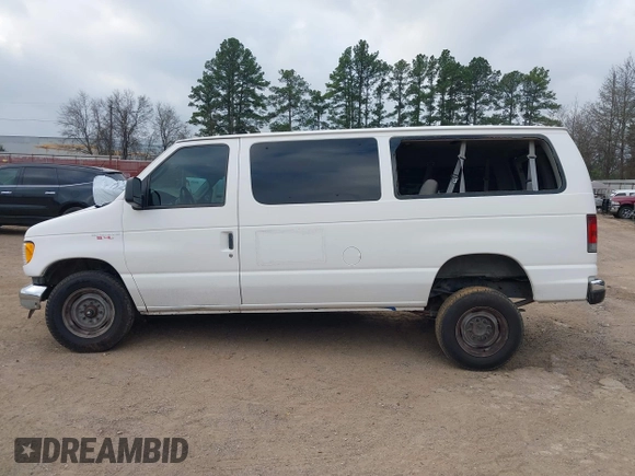 2003 Ford Econoline Passenger XL with VIN 1FBNE31L63HA12648, listed as a IAAI auction lot 41763111 with 592,494 mi miles and . Bid and sale history available at carsss.com. Image 15.
