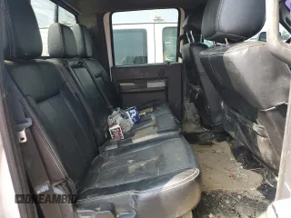 2015 Ford F-350 Platinum z VIN 1FT8W3BT8FEC96133, wystawiony jako Copart lot #58993575 z przebiegiem 207 655 mil mil oraz Szkoda całkowita • Salvage title. Historia ofert i sprzedaży dostępna na DreamBid. Obrazek 10.