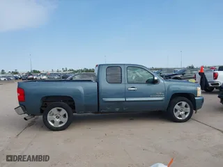 2011 Chevrolet Silverado 1500 LT with VIN 1GCRCSE03BZ164361, listed as a IAAI auction lot 41567590 with 197,659 mi miles. Bid and sale history available at carsss.com. Image 14.